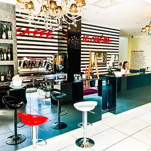 3* Hotel Le Cinéma